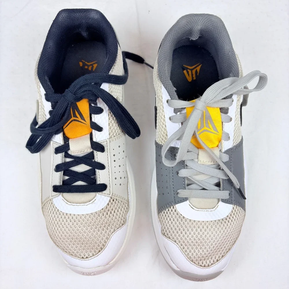 Nike ja mismatched
